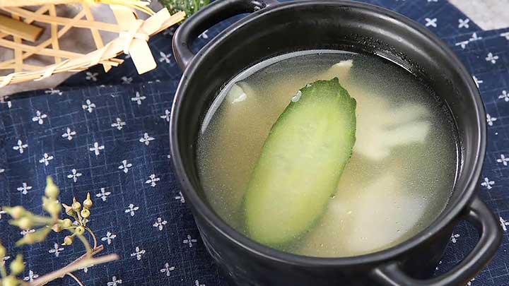 来一碗鲜美清爽的竹笋黄瓜汤
